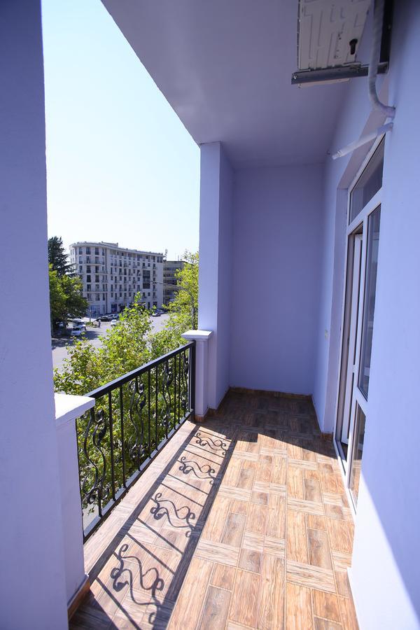 Hotel Phasis Kutaisi Exterior photo